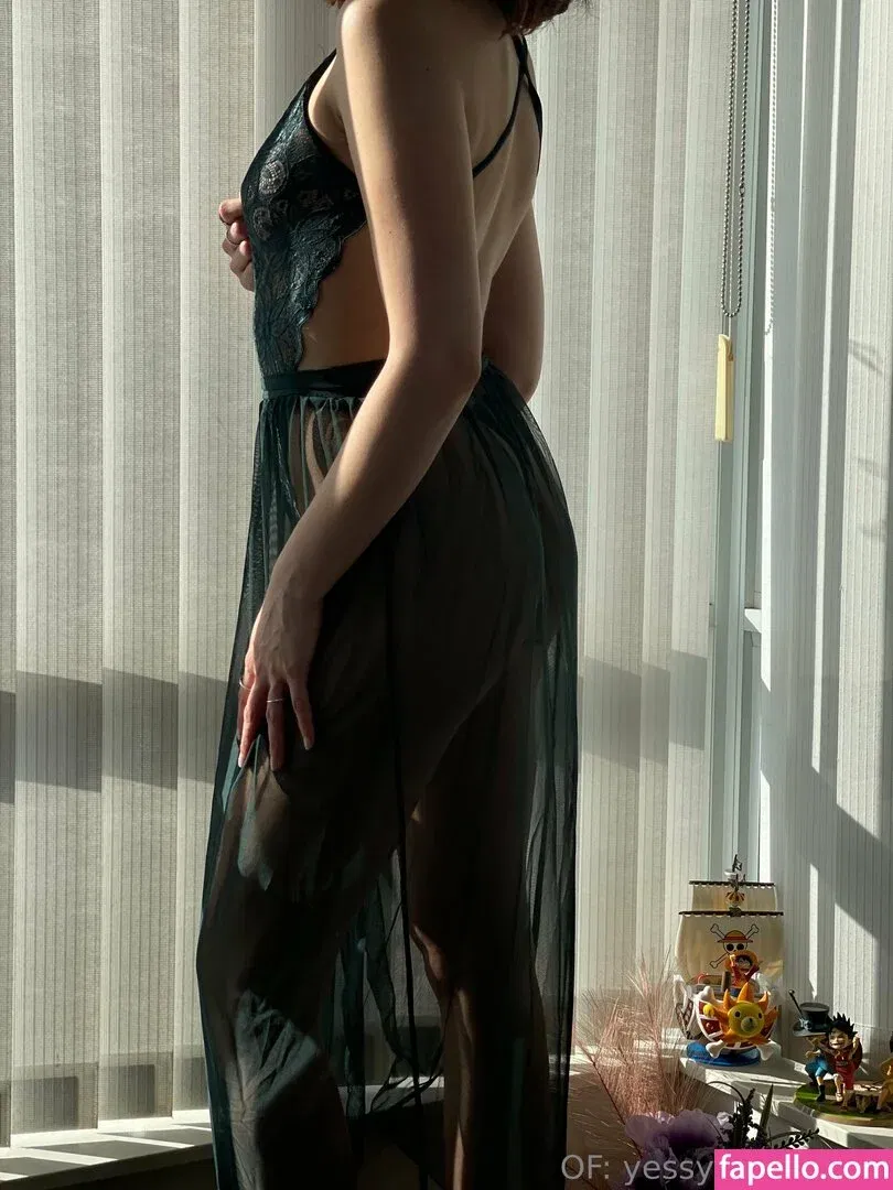 yessydwaifufree Onlyfans Photo Gallery 