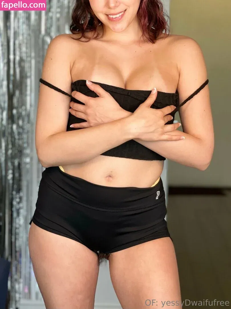 yessydwaifufree Onlyfans Photo Gallery 