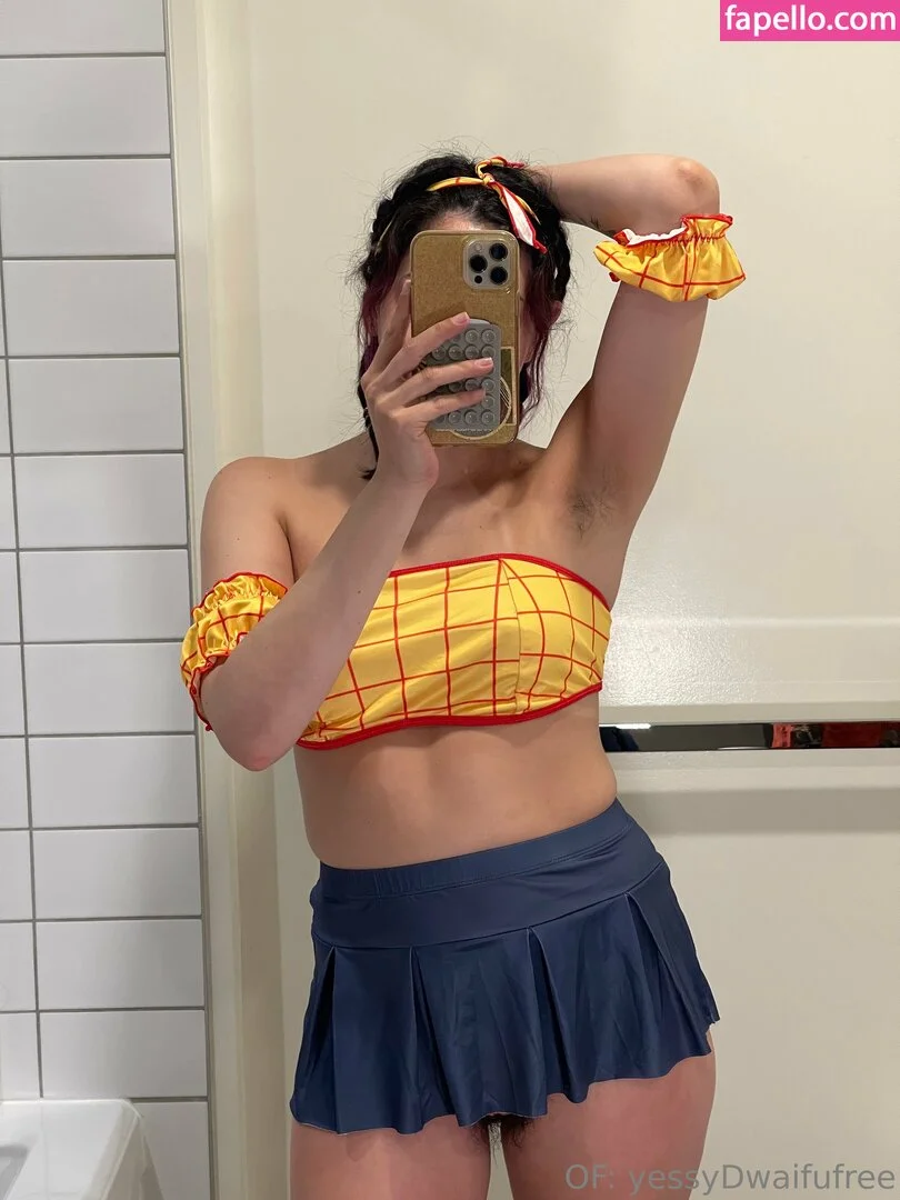 yessydwaifufree Onlyfans Photo Gallery 