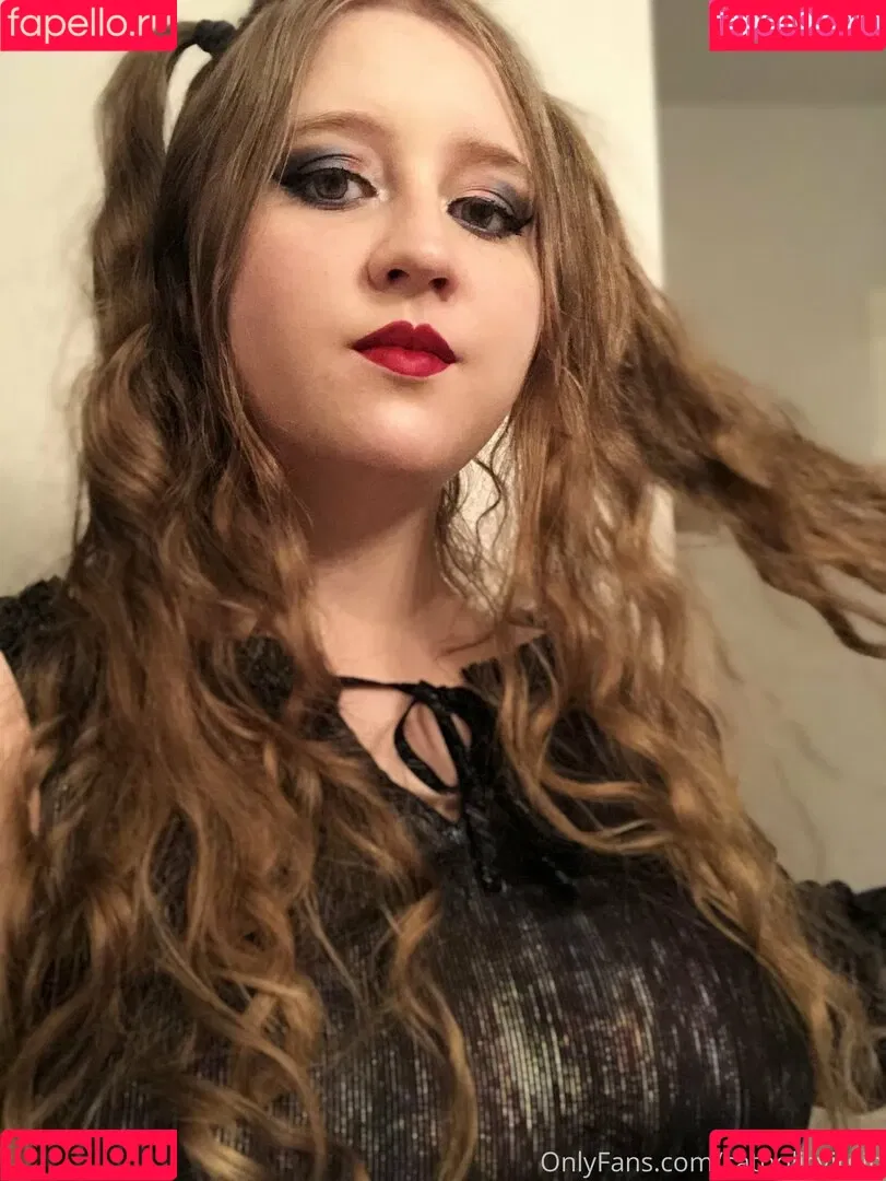 Catholicvirgin Onlyfans Photo Gallery 