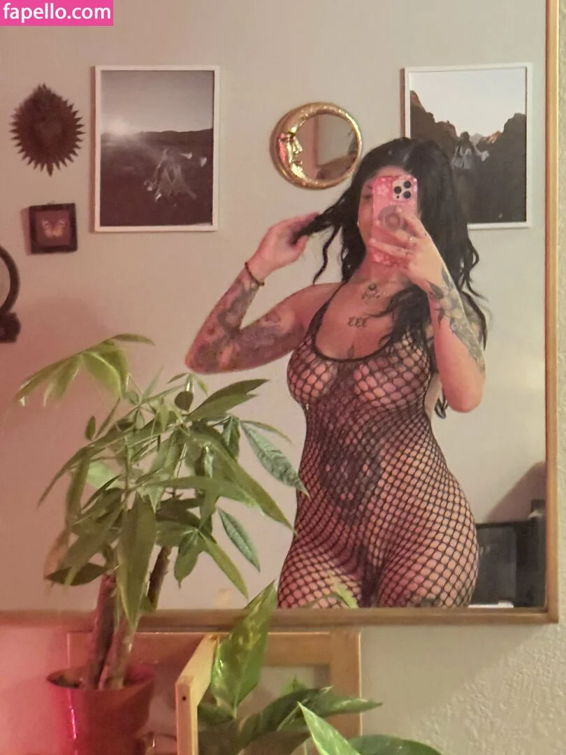 lunababyy69 Onlyfans Photo Gallery 