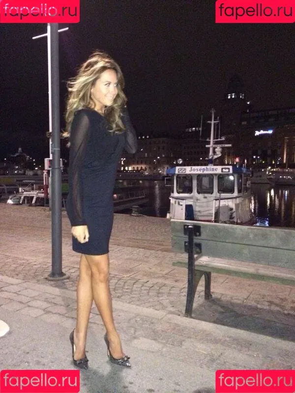 Mandy Capristo Onlyfans Photo Gallery 
