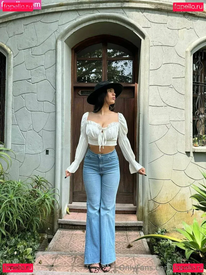 blueella Onlyfans Photo Gallery 