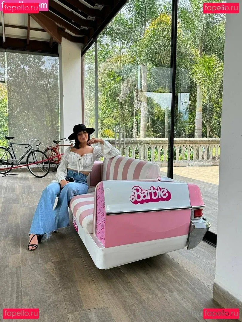 blueella Onlyfans Photo Gallery 