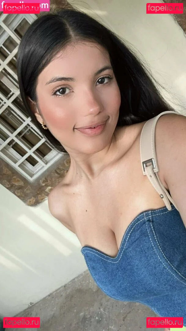 blueella Onlyfans Photo Gallery 