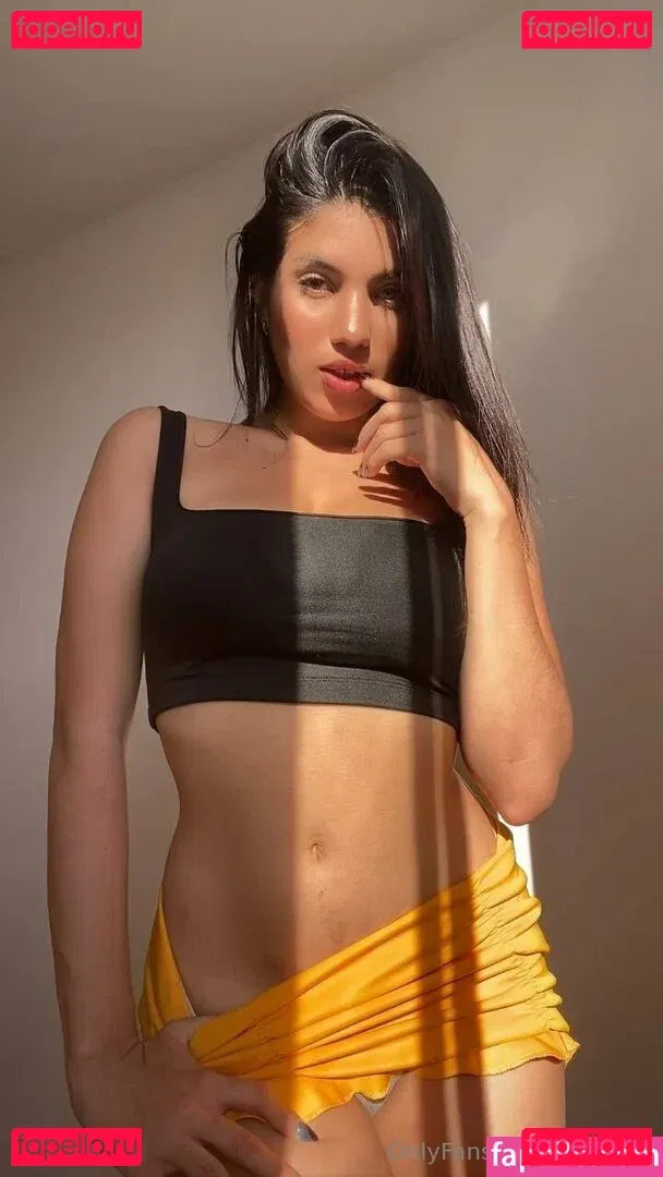 blueella Onlyfans Photo Gallery 