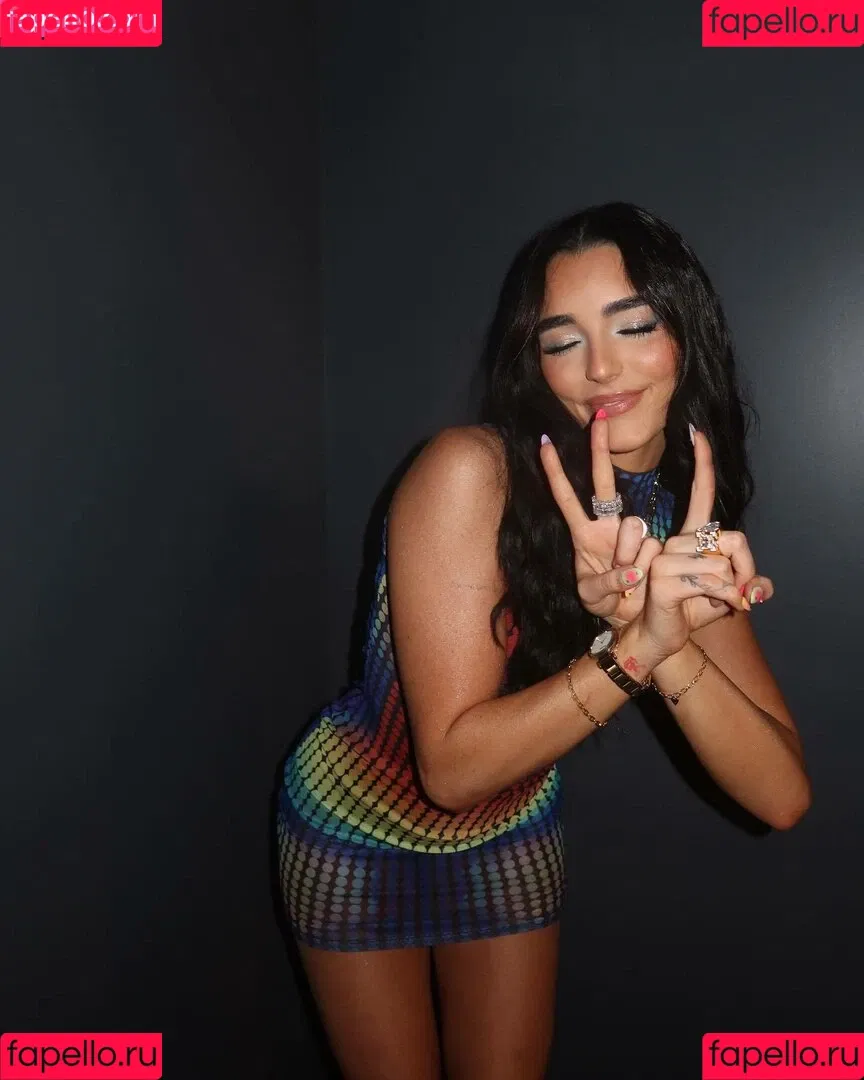 Indiana Massara Onlyfans Photo Gallery 
