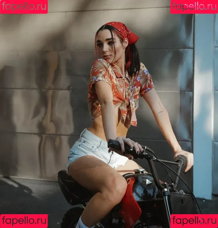 Indiana Massara Onlyfans Photo Gallery 