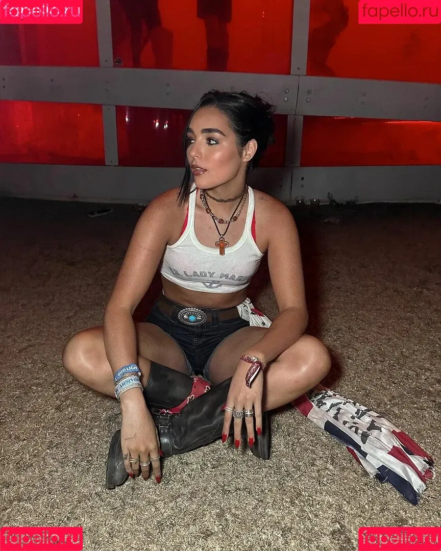 Indiana Massara Onlyfans Photo Gallery 