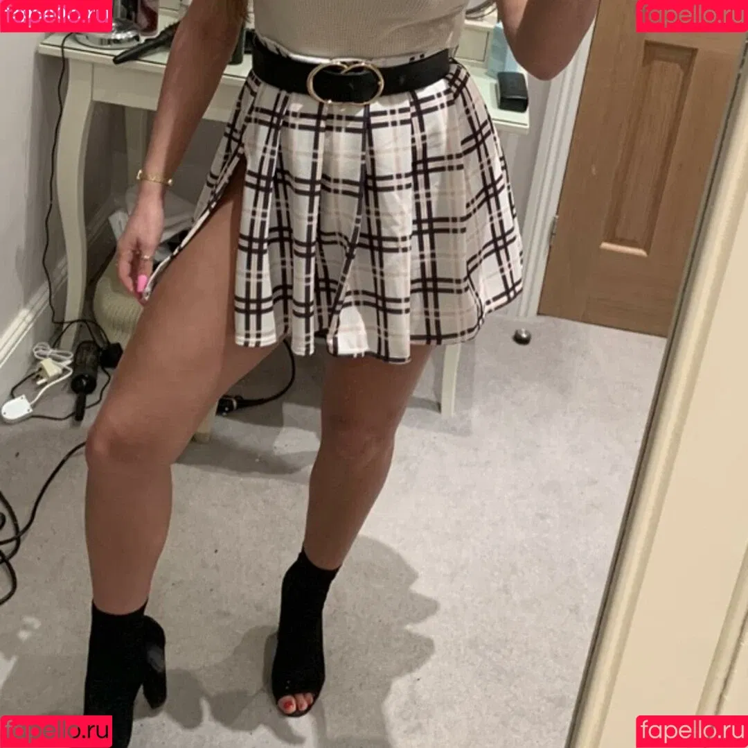 Lucy Beverley Onlyfans Photo Gallery 