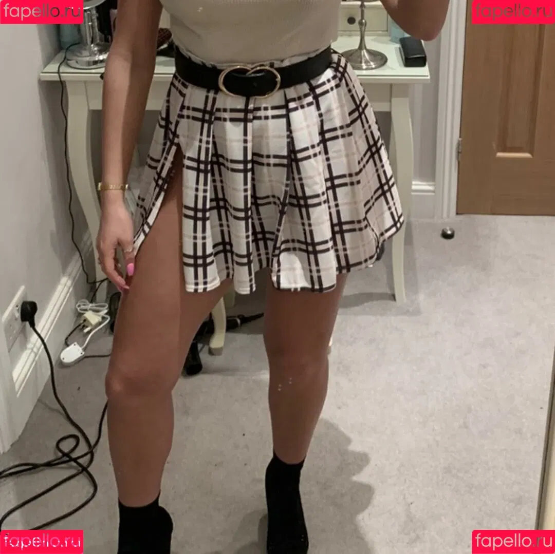 Lucy Beverley Onlyfans Photo Gallery 
