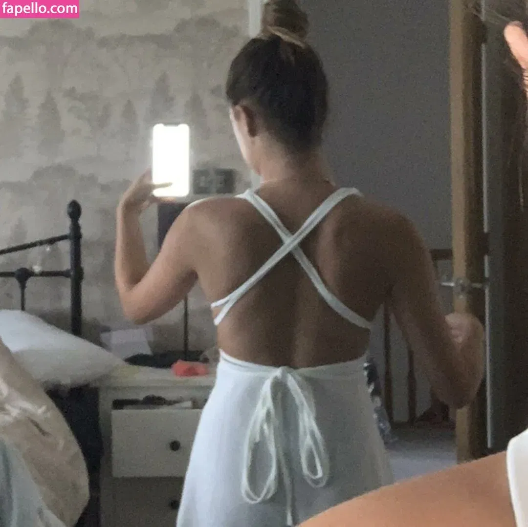 Lucy Beverley Onlyfans Photo Gallery 