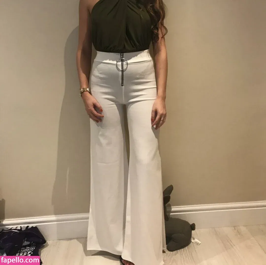 Lucy Beverley Onlyfans Photo Gallery 