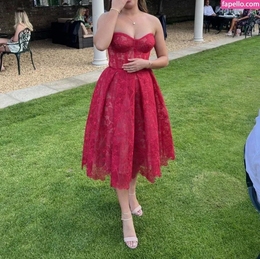 Lucy Beverley Onlyfans Photo Gallery 