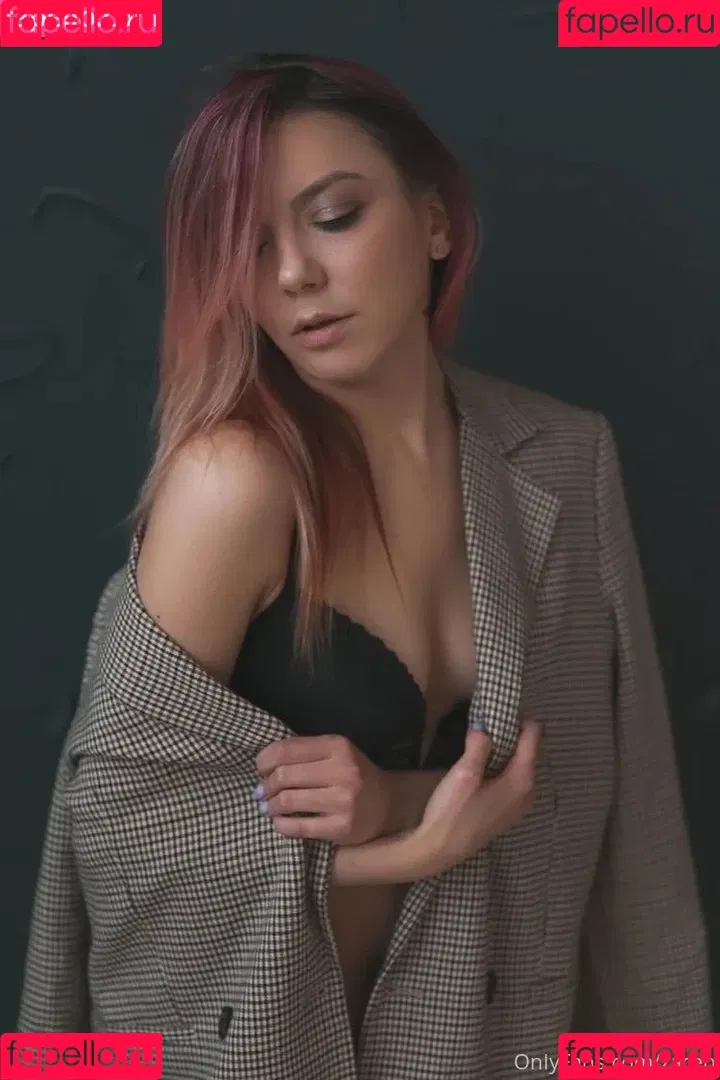 Anastasia Trepleff Onlyfans Photo Gallery 