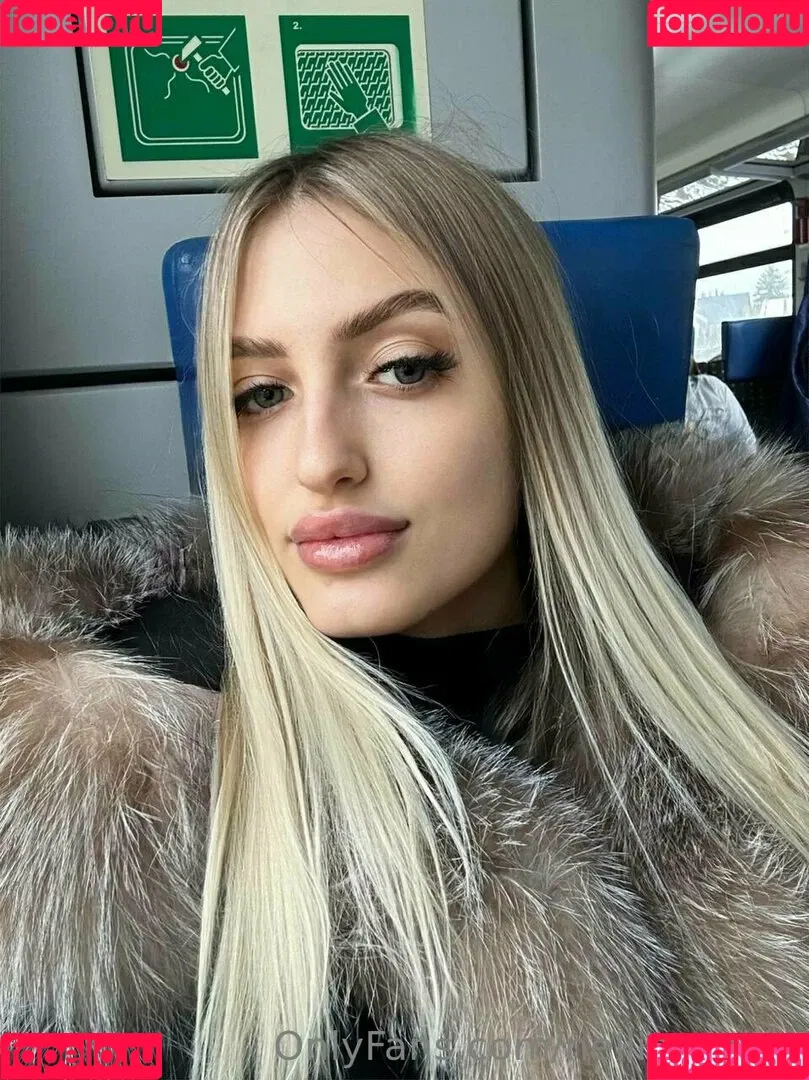 nellie_nellie Onlyfans Photo Gallery 