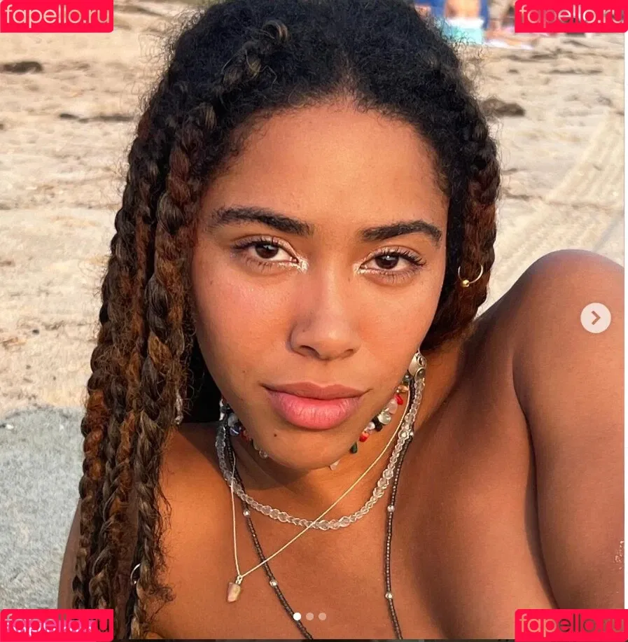 Herizen "Fawn" Guardiola Onlyfans Photo Gallery 
