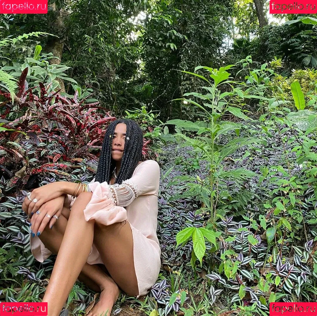 Herizen "Fawn" Guardiola Onlyfans Photo Gallery 
