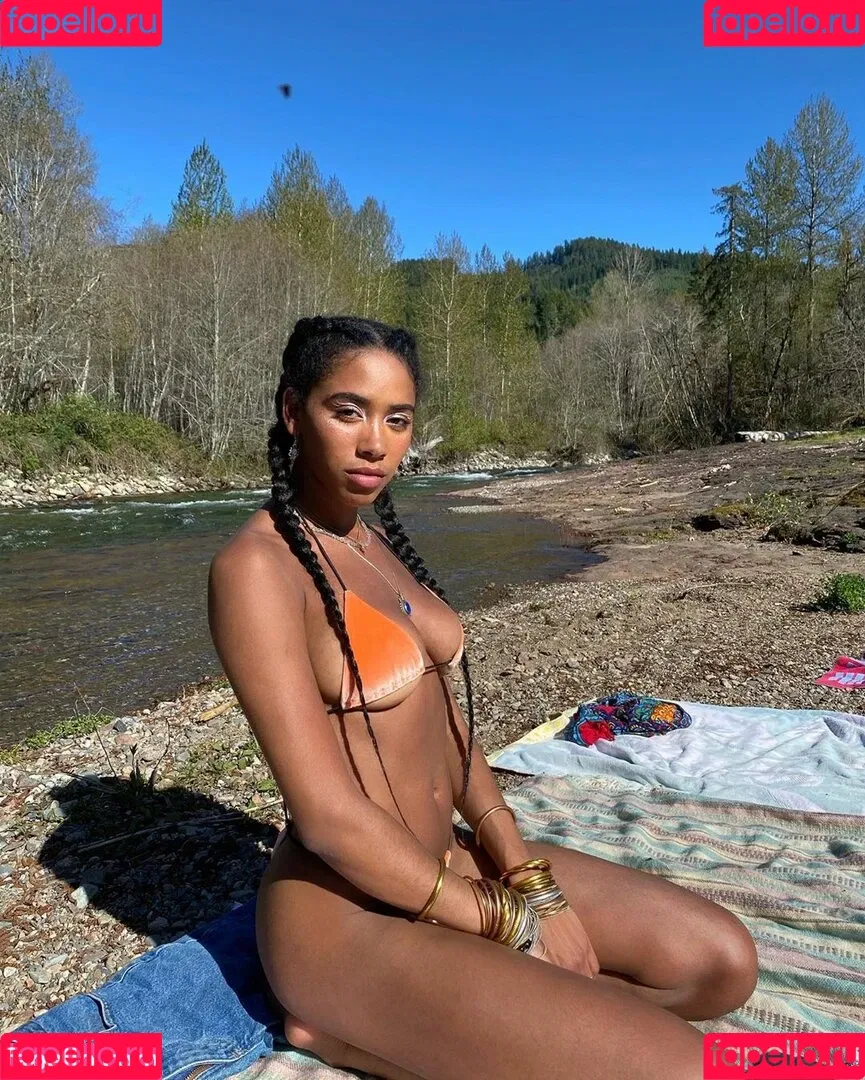Herizen "Fawn" Guardiola Onlyfans Photo Gallery 