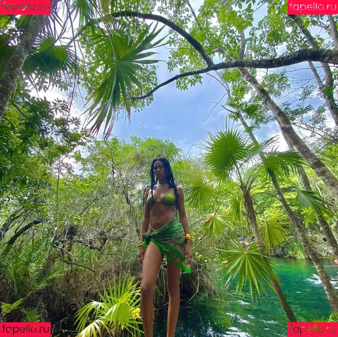 Herizen "Fawn" Guardiola Onlyfans Photo Gallery 