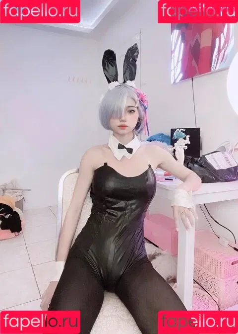 Akari Onlyfans Photo Gallery 