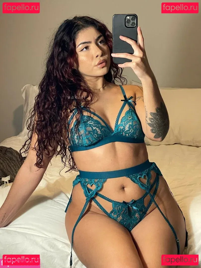 Akari Onlyfans Photo Gallery 