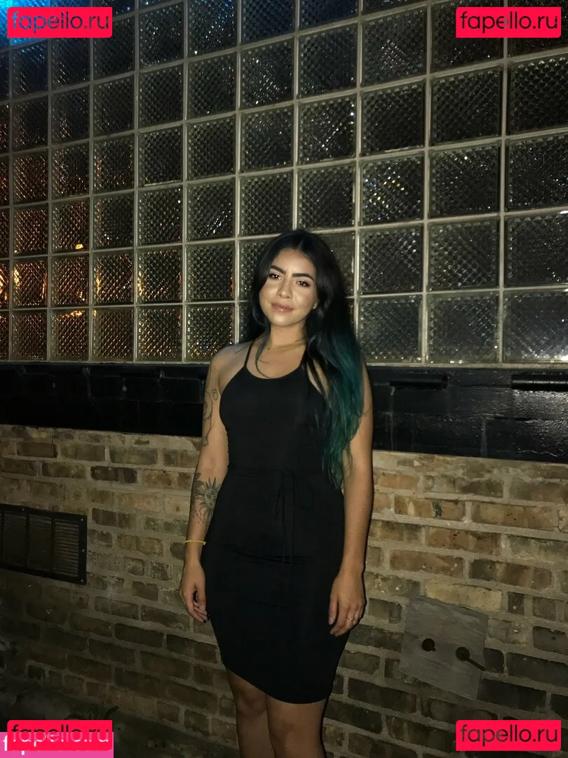 Akari Onlyfans Photo Gallery 