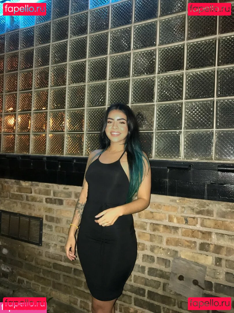 Akari Onlyfans Photo Gallery 