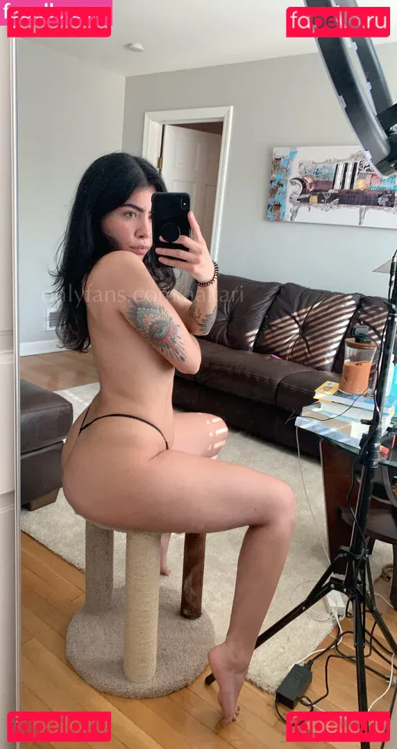 Akari Onlyfans Photo Gallery 