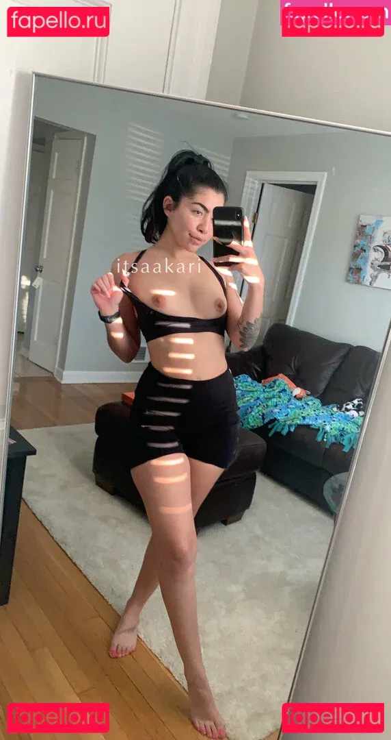 Akari Onlyfans Photo Gallery 