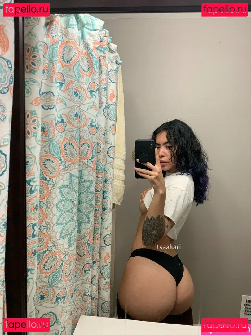 Akari Onlyfans Photo Gallery 