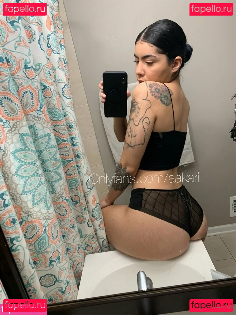 Akari Onlyfans Photo Gallery 
