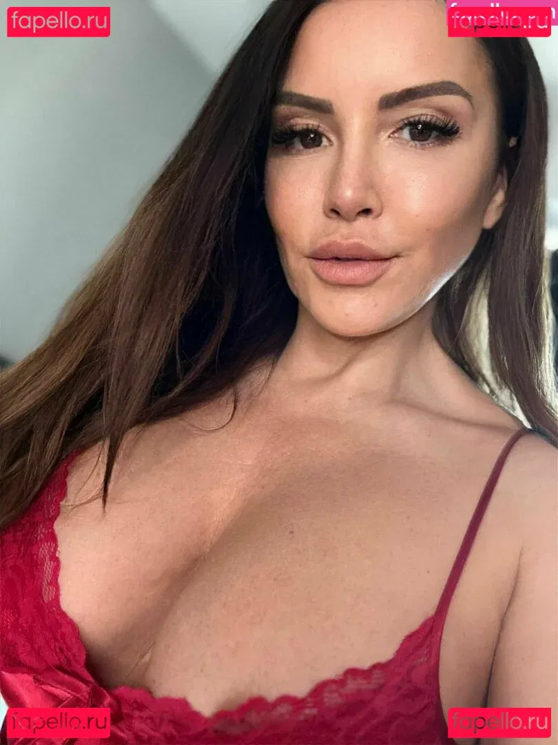 your_swedish_girlfriend Onlyfans Photo Gallery 