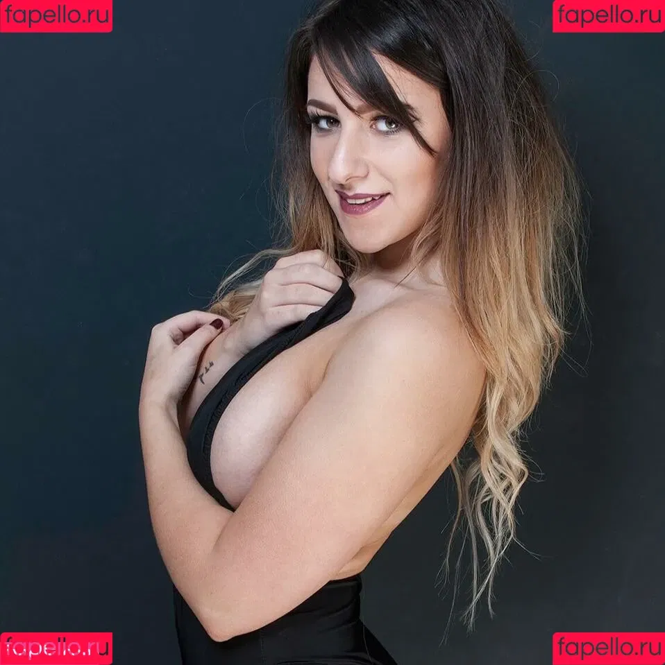 Jordan Rebecca Tyler Onlyfans Photo Gallery 