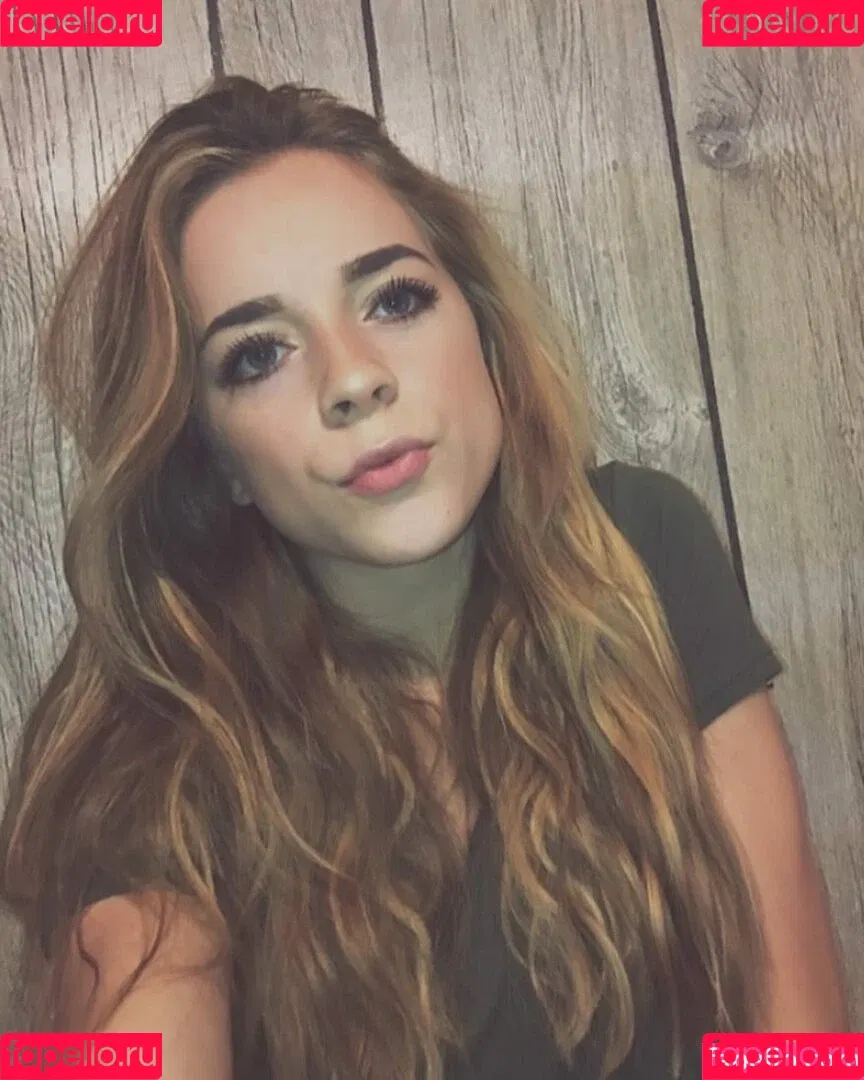 haleylarsonnn Onlyfans Photo Gallery 