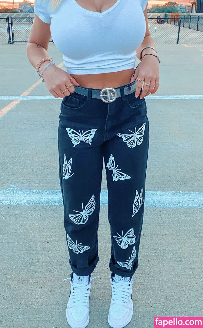 haleylarsonnn Onlyfans Photo Gallery 