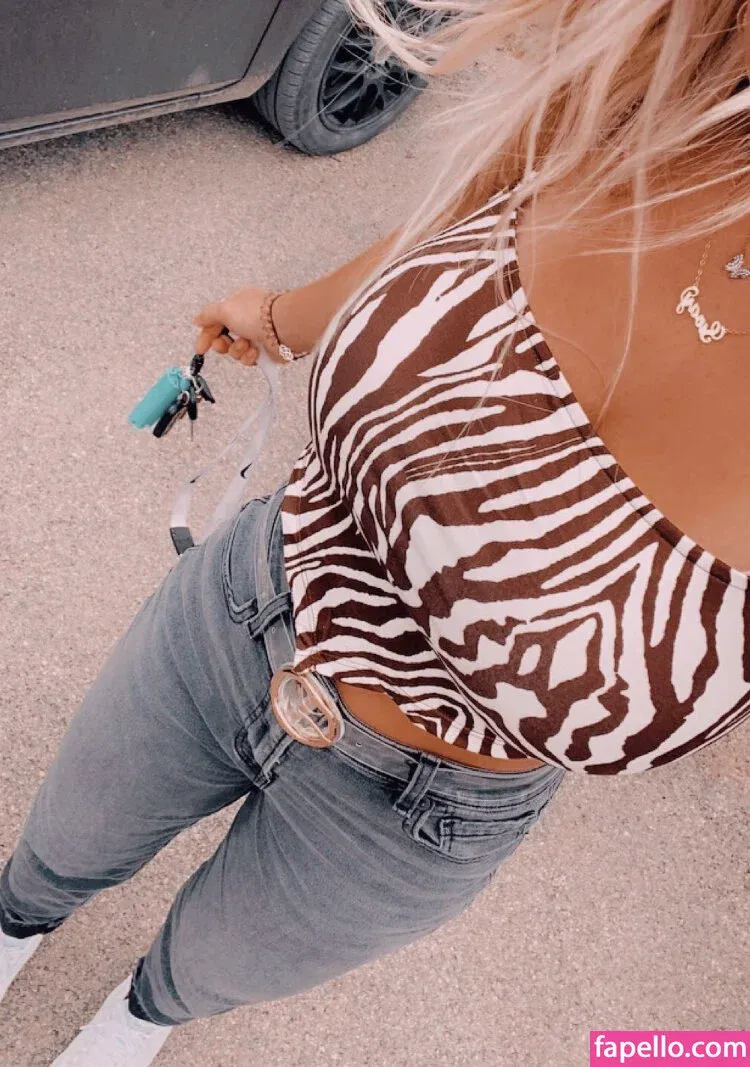 haleylarsonnn Onlyfans Photo Gallery 