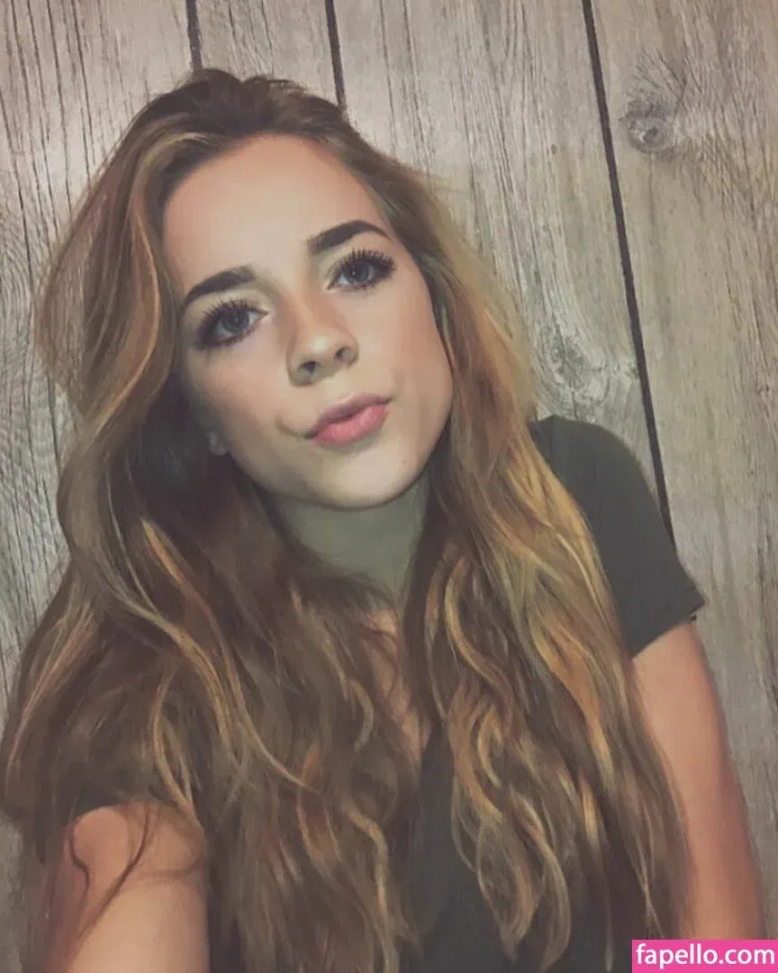 haleylarsonnn Onlyfans Photo Gallery 