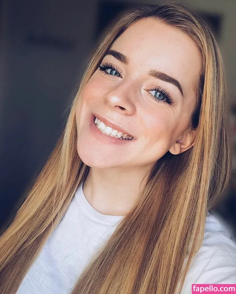 haleylarsonnn Onlyfans Photo Gallery 