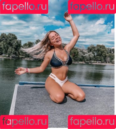 haleylarsonnn Onlyfans Photo Gallery 