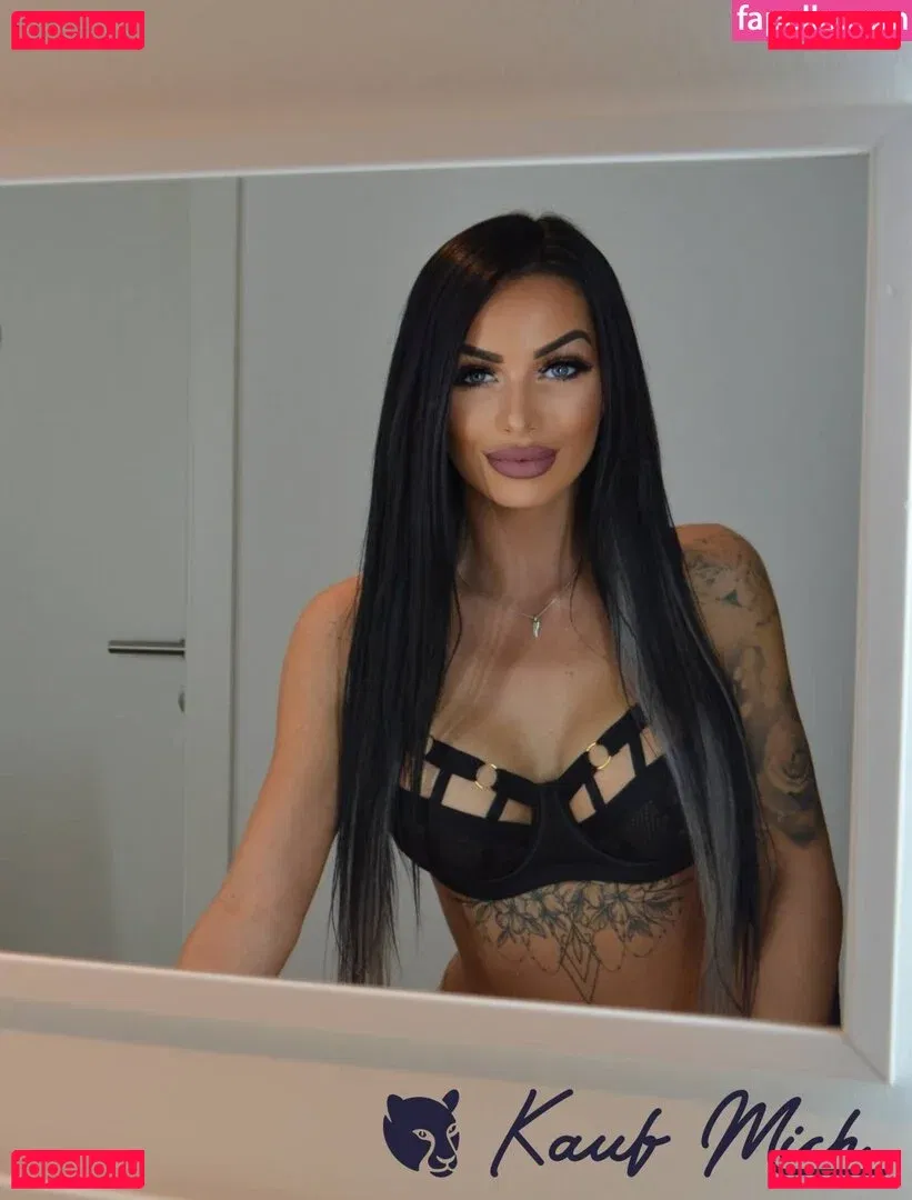 YakuzaMedusa Onlyfans Photo Gallery 