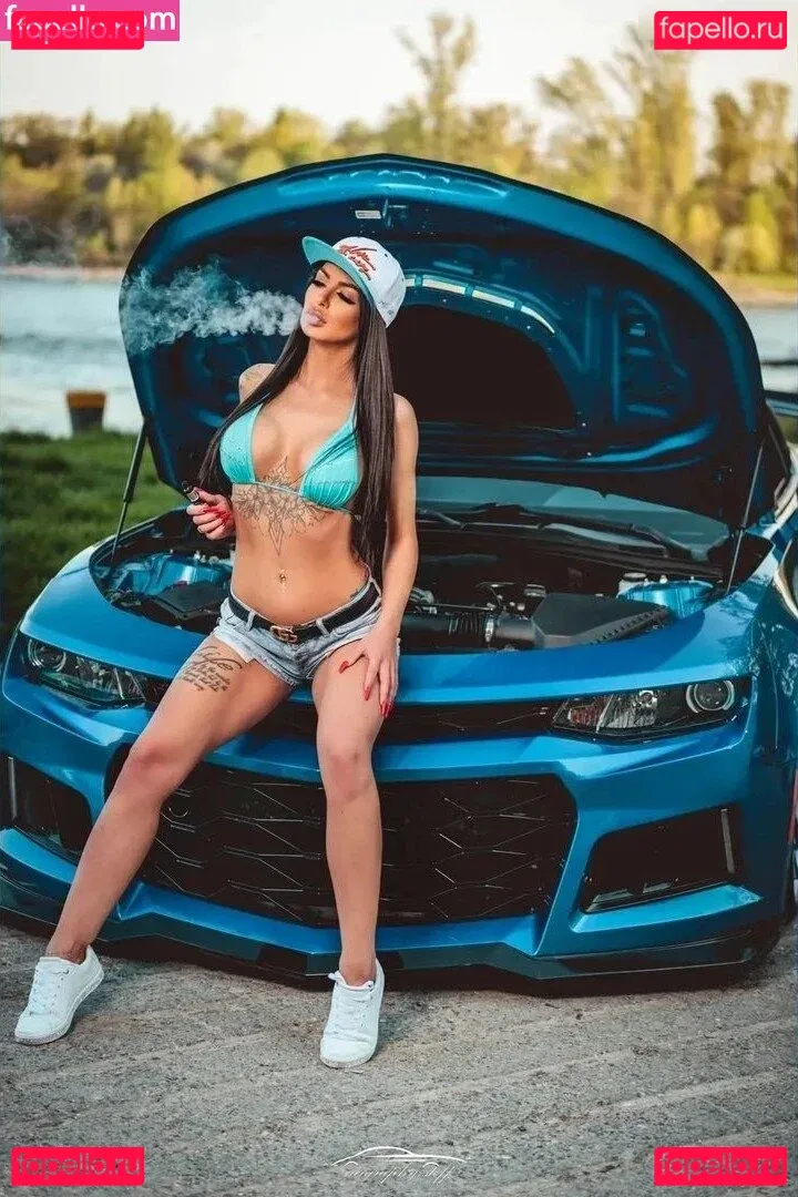 YakuzaMedusa Onlyfans Photo Gallery 