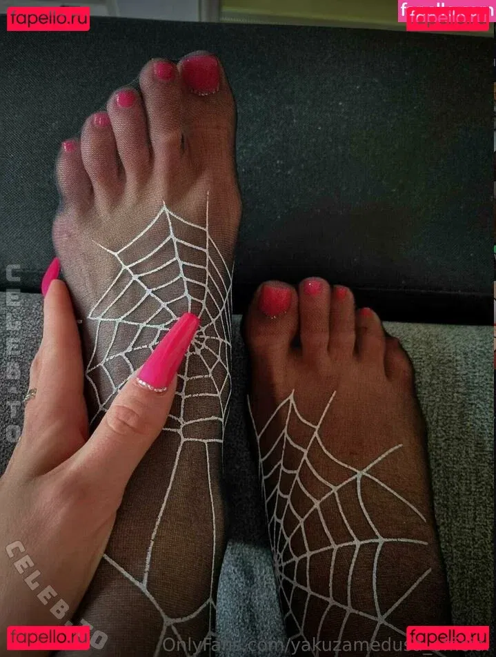 YakuzaMedusa Onlyfans Photo Gallery 