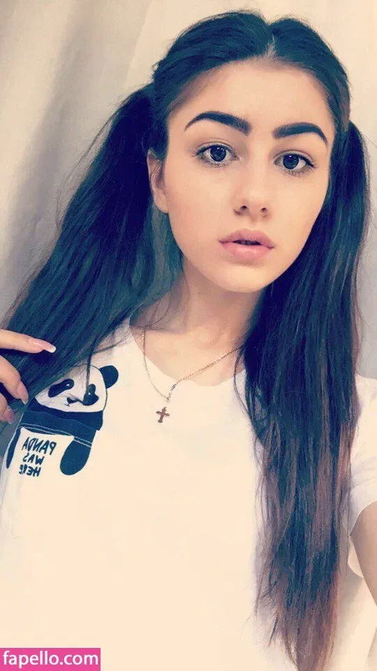 yanas0r0ka Onlyfans Photo Gallery 