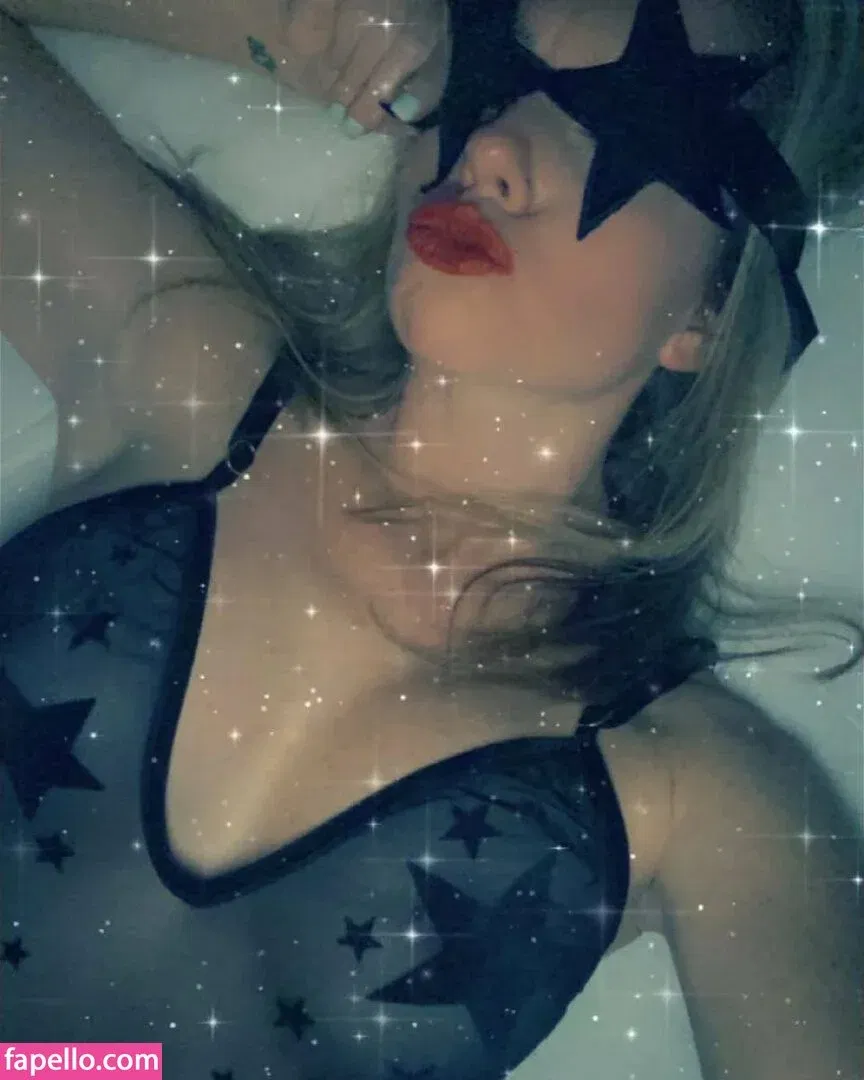 Allie sg Onlyfans Photo Gallery 