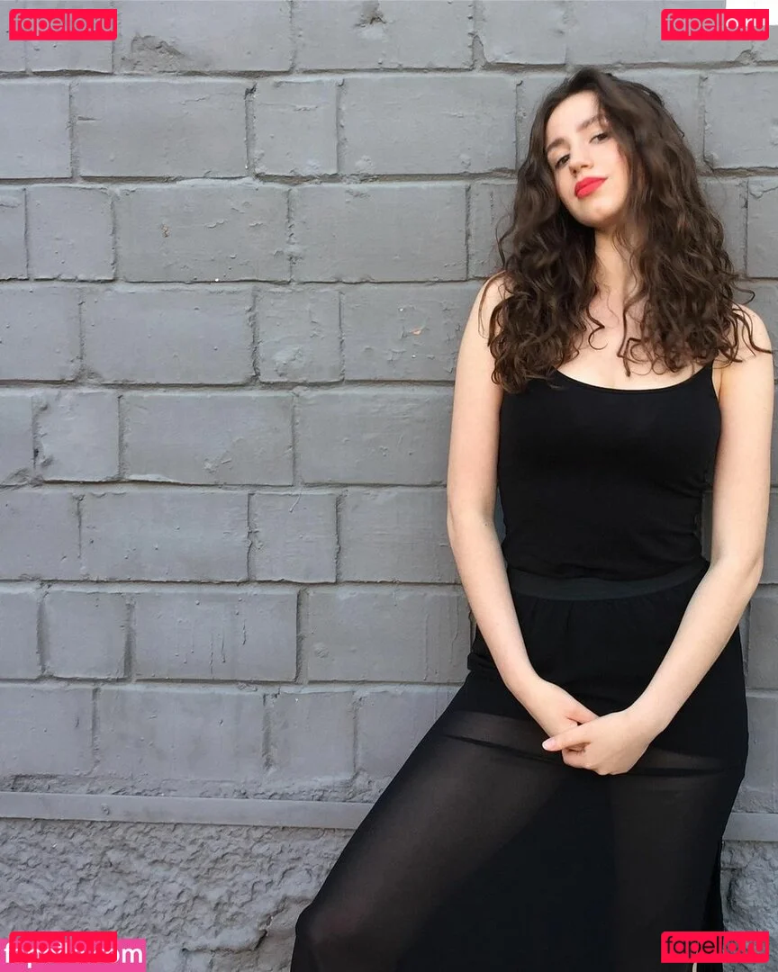 iuliagyrbu Onlyfans Photo Gallery 