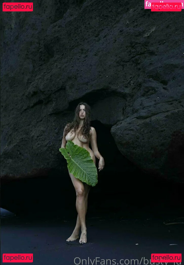 iuliagyrbu Onlyfans Photo Gallery 