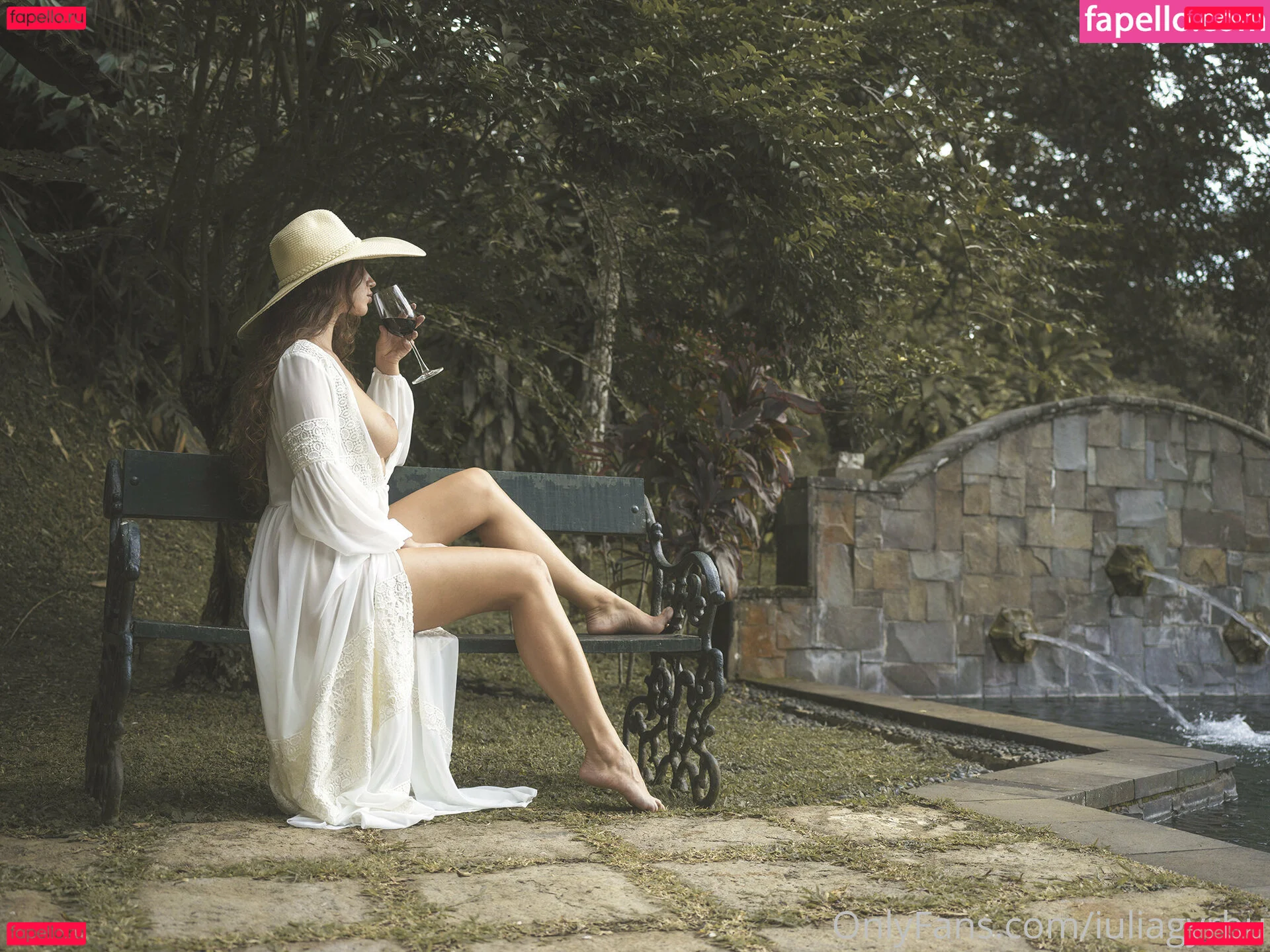 iuliagyrbu Onlyfans Photo Gallery 