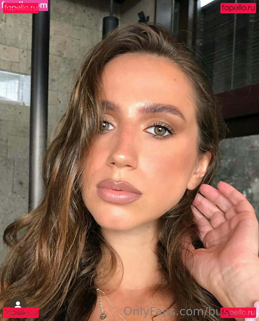 iuliagyrbu Onlyfans Photo Gallery 