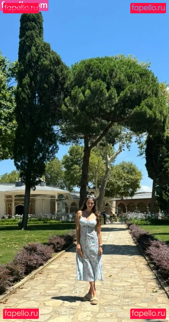 iuliagyrbu Onlyfans Photo Gallery 